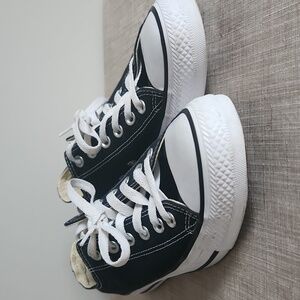 Converse Black and White Canvas Sneakers Women's Size 8